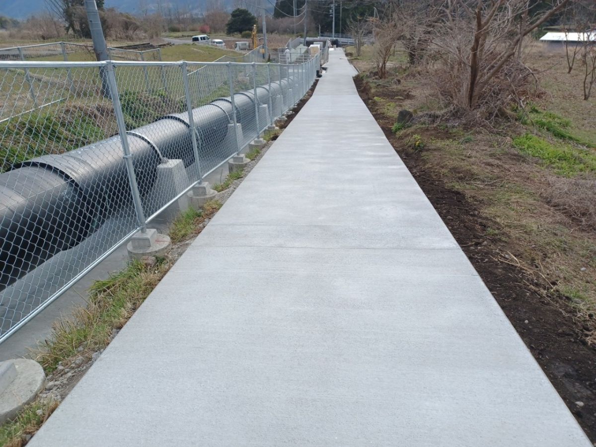 管理用道路新設工事